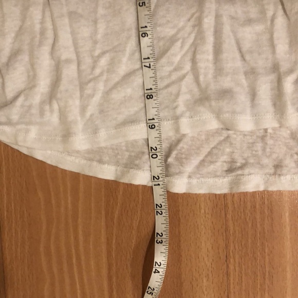 Basic Flowie white tea with see-through trim. High low Hemline - Picture 2 of 4